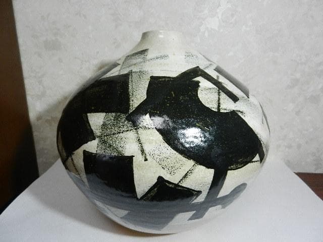 京焼　伝統工芸士「河島浩三」作　大型花瓶（高２７．５㌢、胴３０㌢、重５．８㌕）