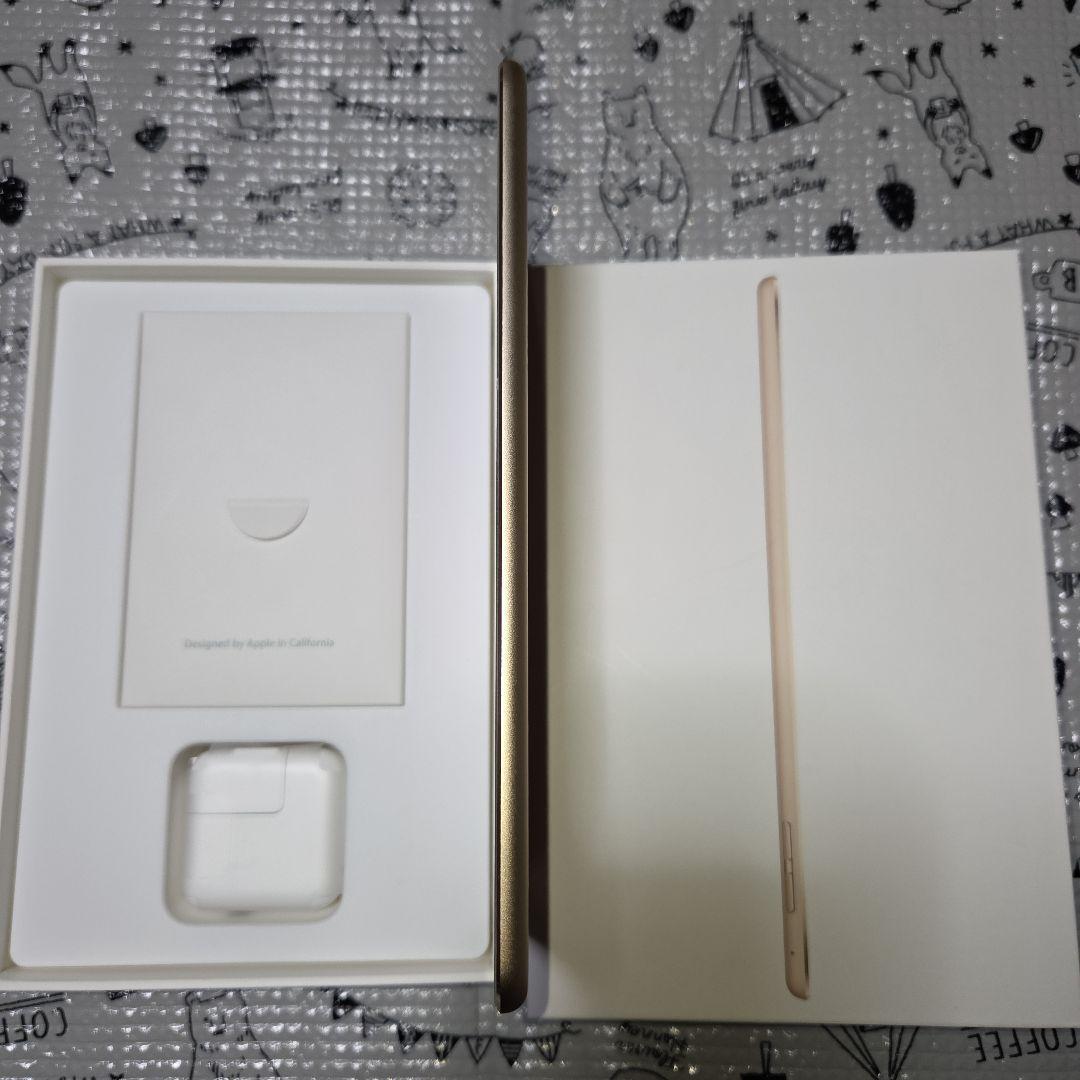 【*極美品*】iPad mini4 セルラー 128GB ゴールド 本体 付属品