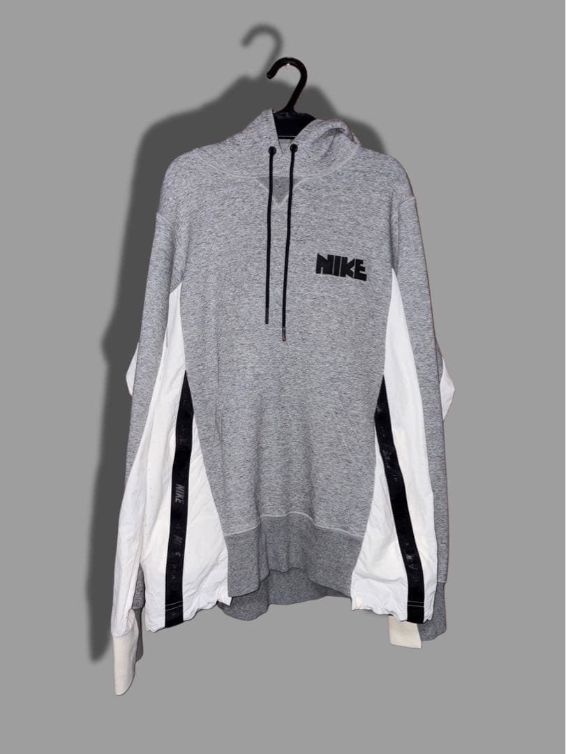 s*p様 NIKE ×sacai フード付きグレー/ホワイトパーカー　コラボ