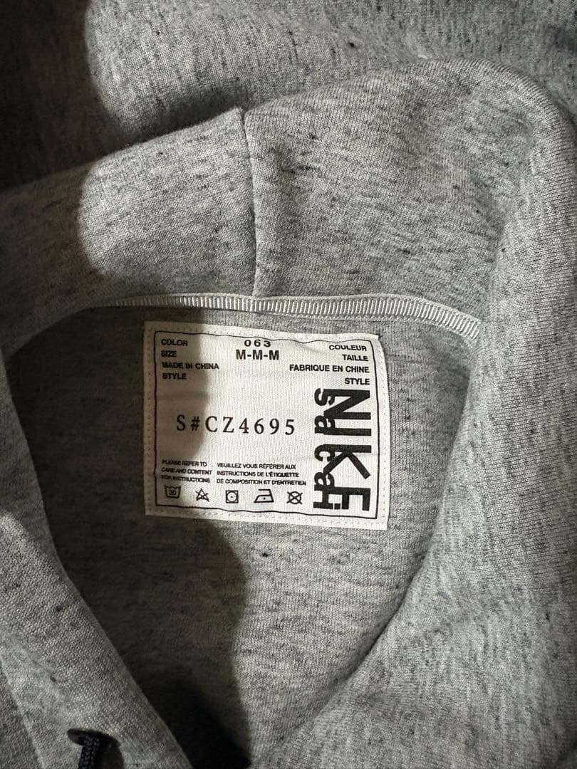 s*p様 NIKE ×sacai フード付きグレー/ホワイトパーカー　コラボ