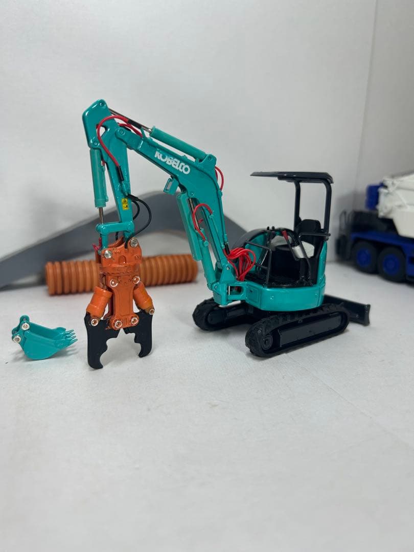 ミニカー KOBELCO sk28sr