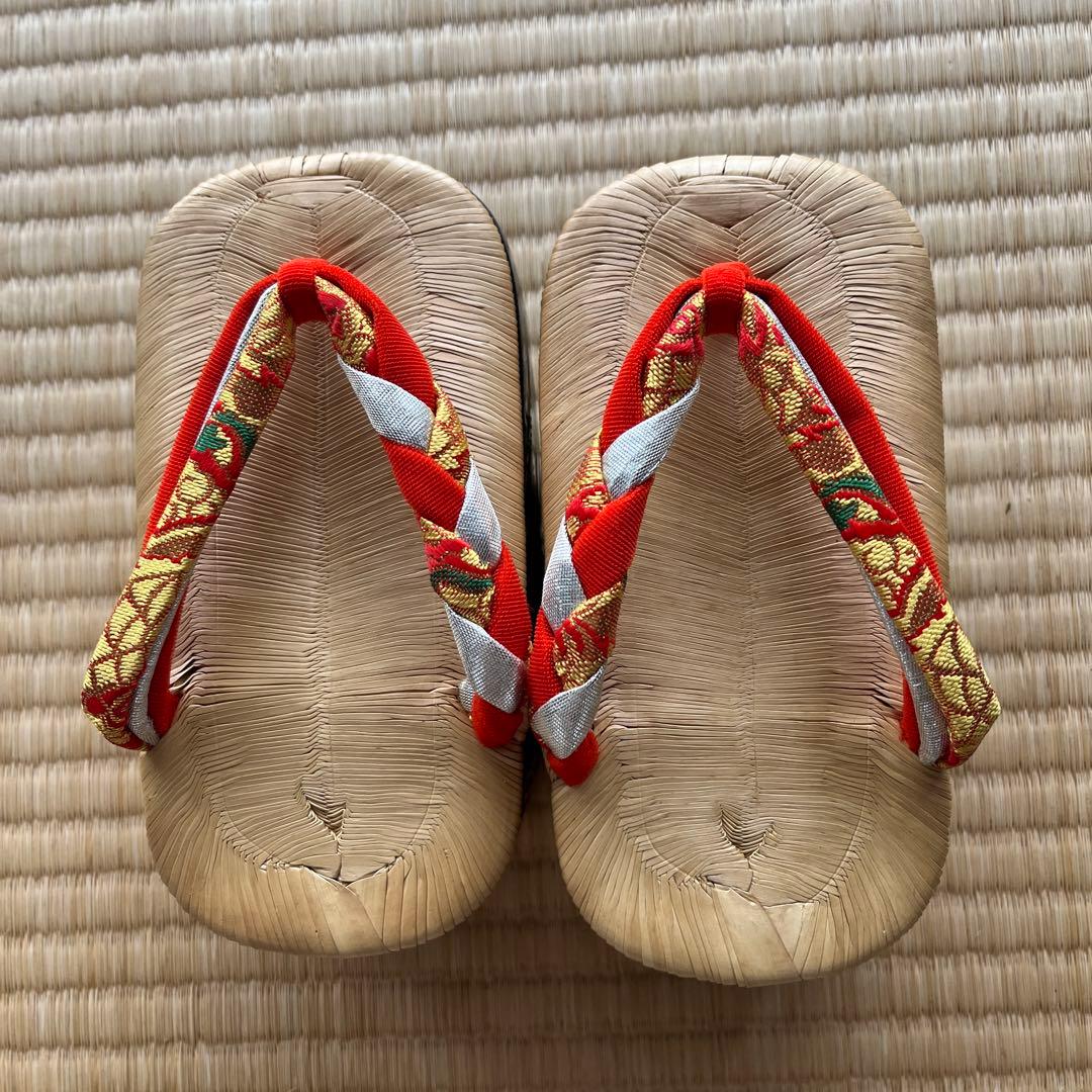 七五三　高級黒地塗り　ぽっくり　鈴付き