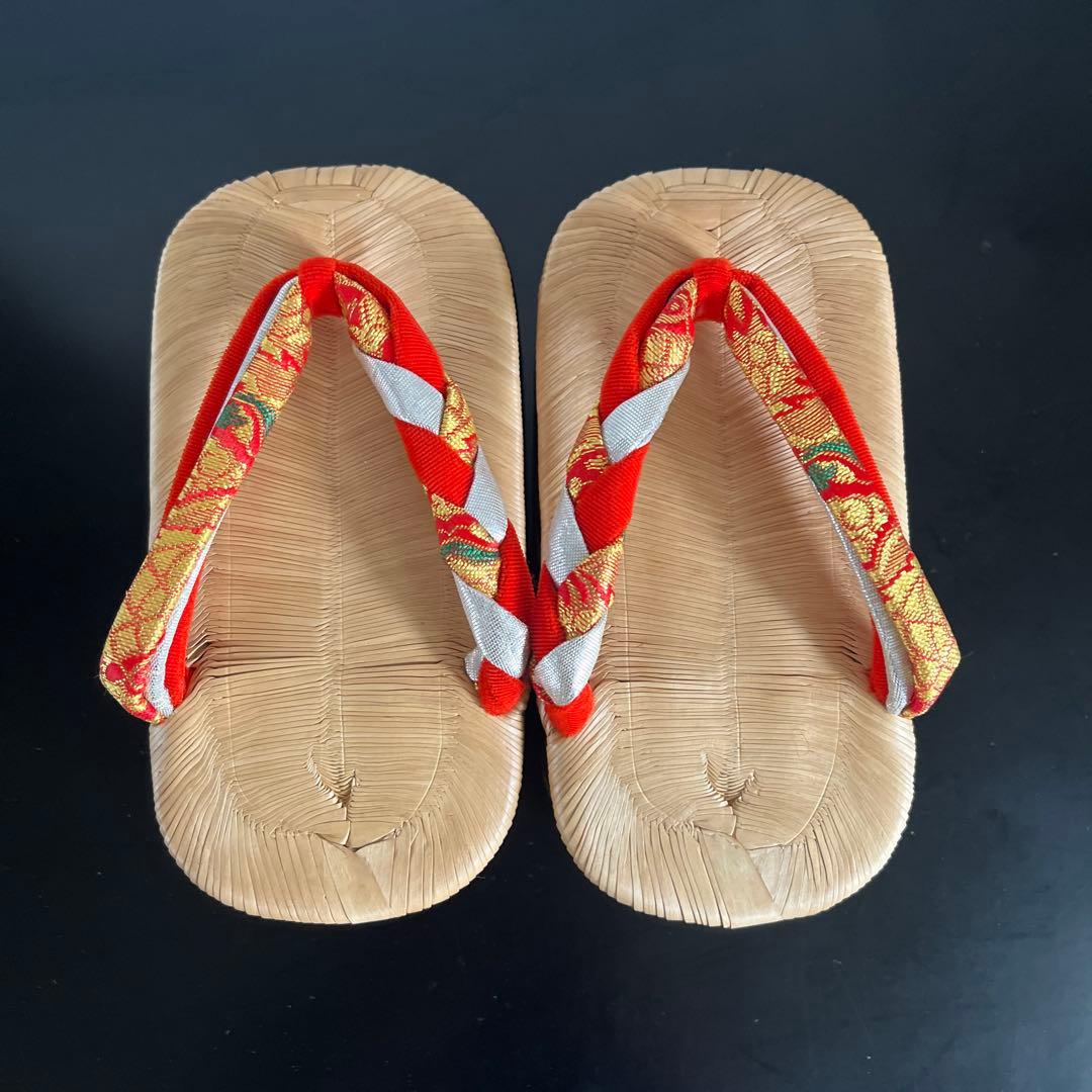 七五三　高級黒地塗り　ぽっくり　鈴付き