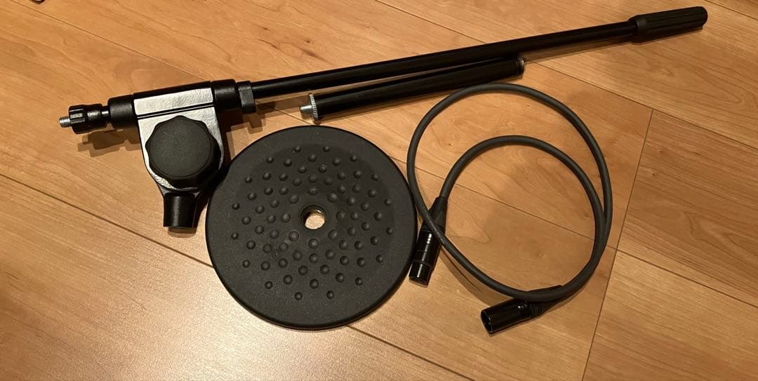 AKG ( アーカーゲー )P420 コンデンサーマイク　ミニスタンド・ケーブル