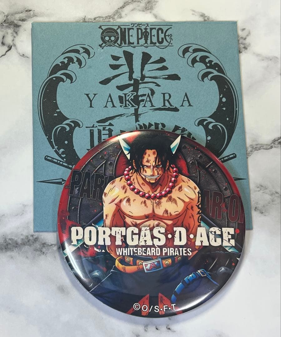 エース　輩缶バッジ　ワンピース ONEPIECE 頂上戦争