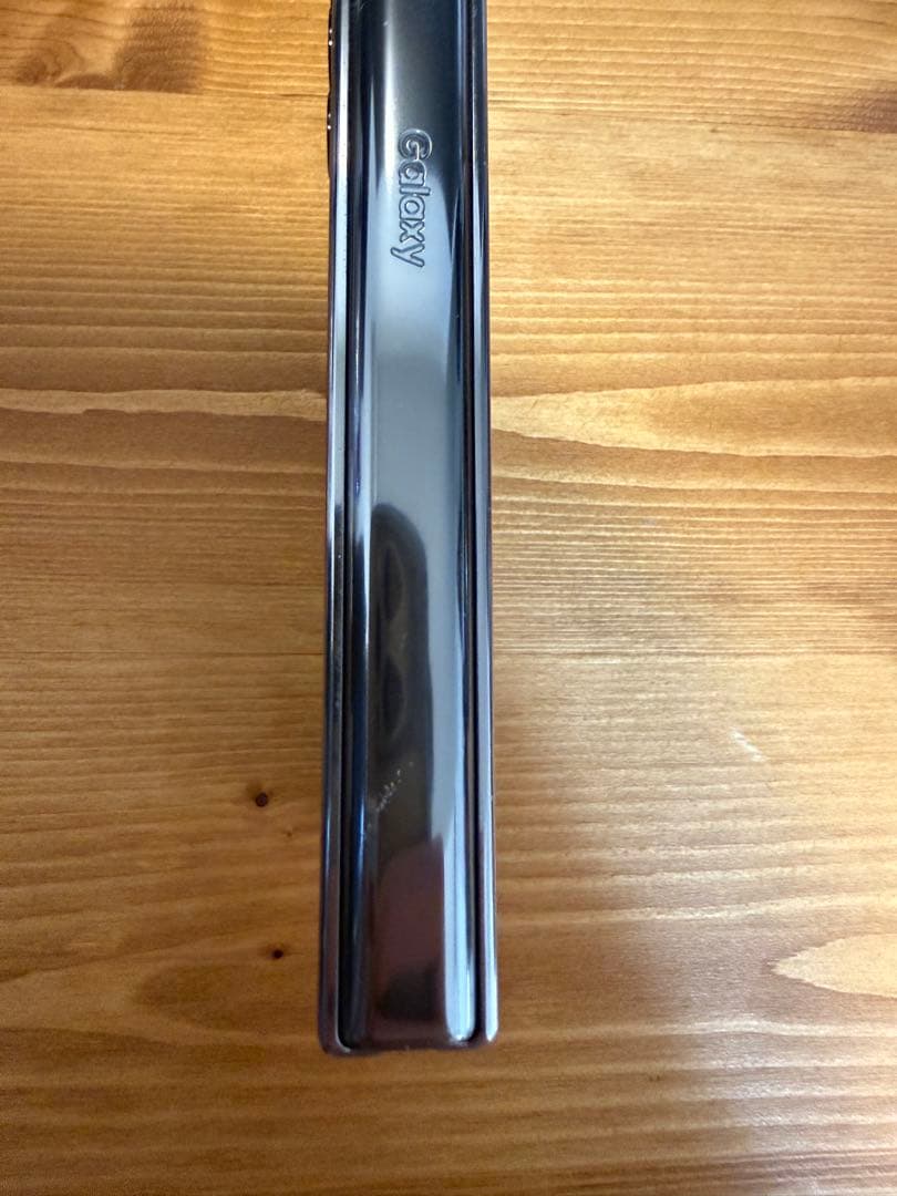 Samsung Galaxy Z Fold 4 本体