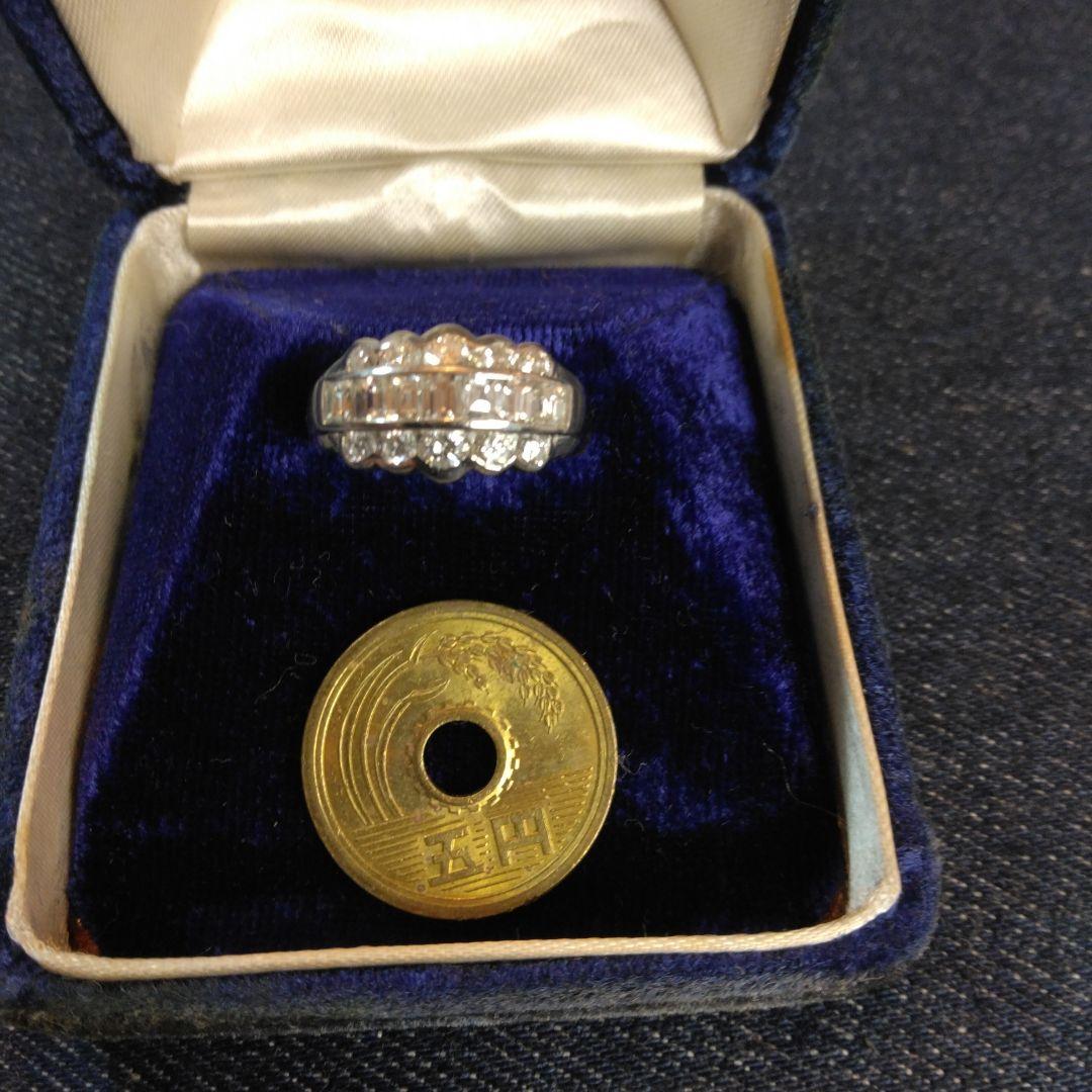 エレガント Pt900 リング ダイヤモンド　中古品