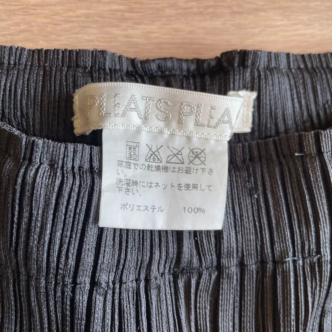 イッセイミヤケ　PLEATS PLEASE ブラック ガウチョパンツ　サイズ3