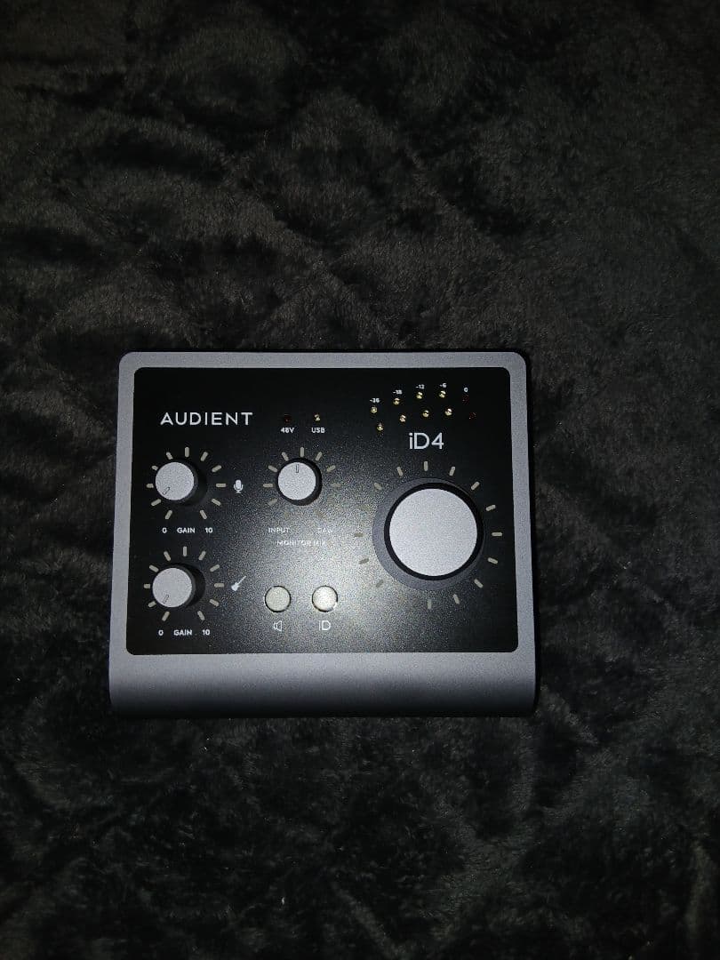 AUDIENT iD4 mkII オーディオインターフェイス