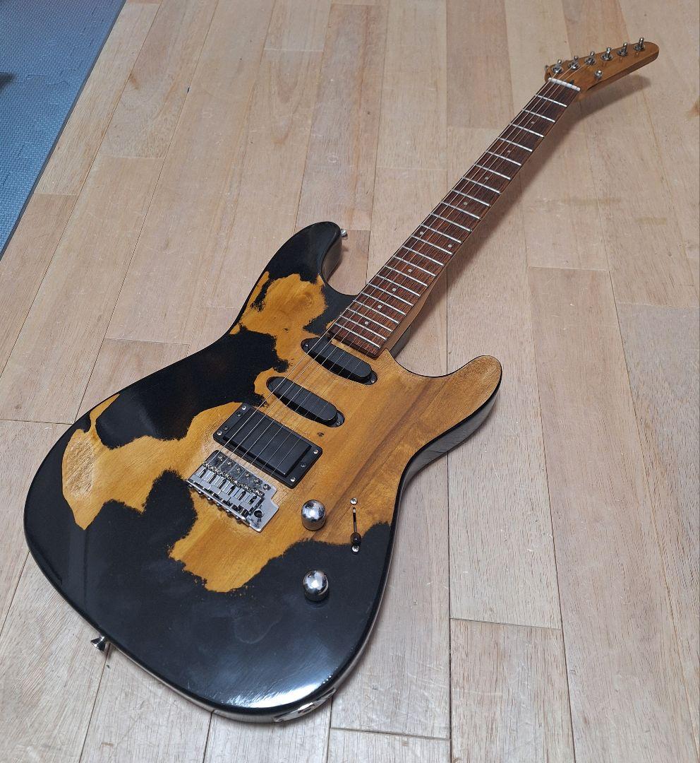 エレキギター　レリック＆エイジド加工　ストラトタイプ
