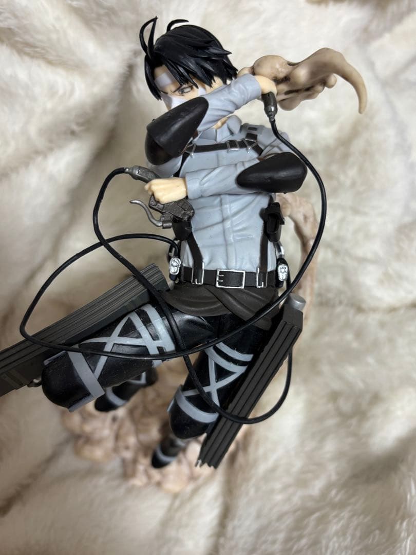 進撃の巨人 リヴァイ兵長 フィギュア 箱無し