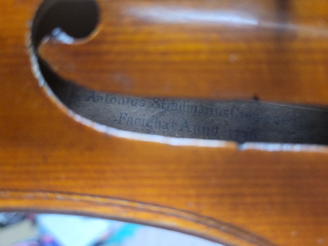 バイオリン　フルサイズ　ケース付き