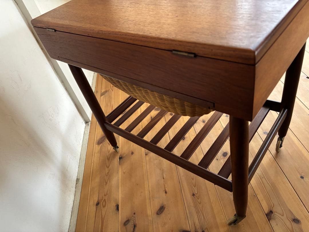 Ejvind A Johanneson/ アイヴァンAヨハンソンソーイングワゴン