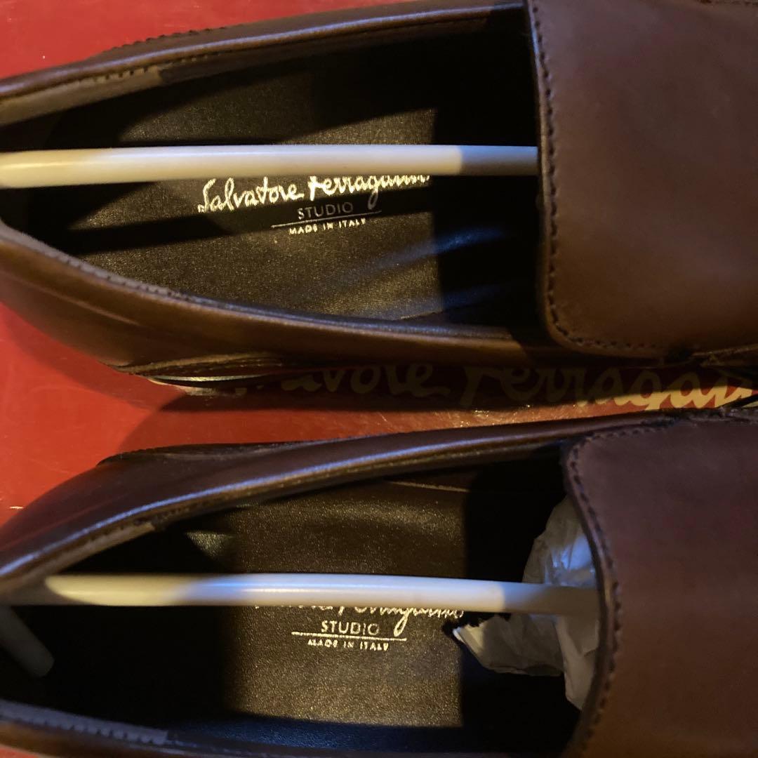 Salvatore Ferragamo ブラウン ドレスシューズ