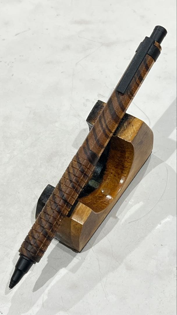 aikok　orenznero支給　ゼブラウッド12角軸　格子何グリップ