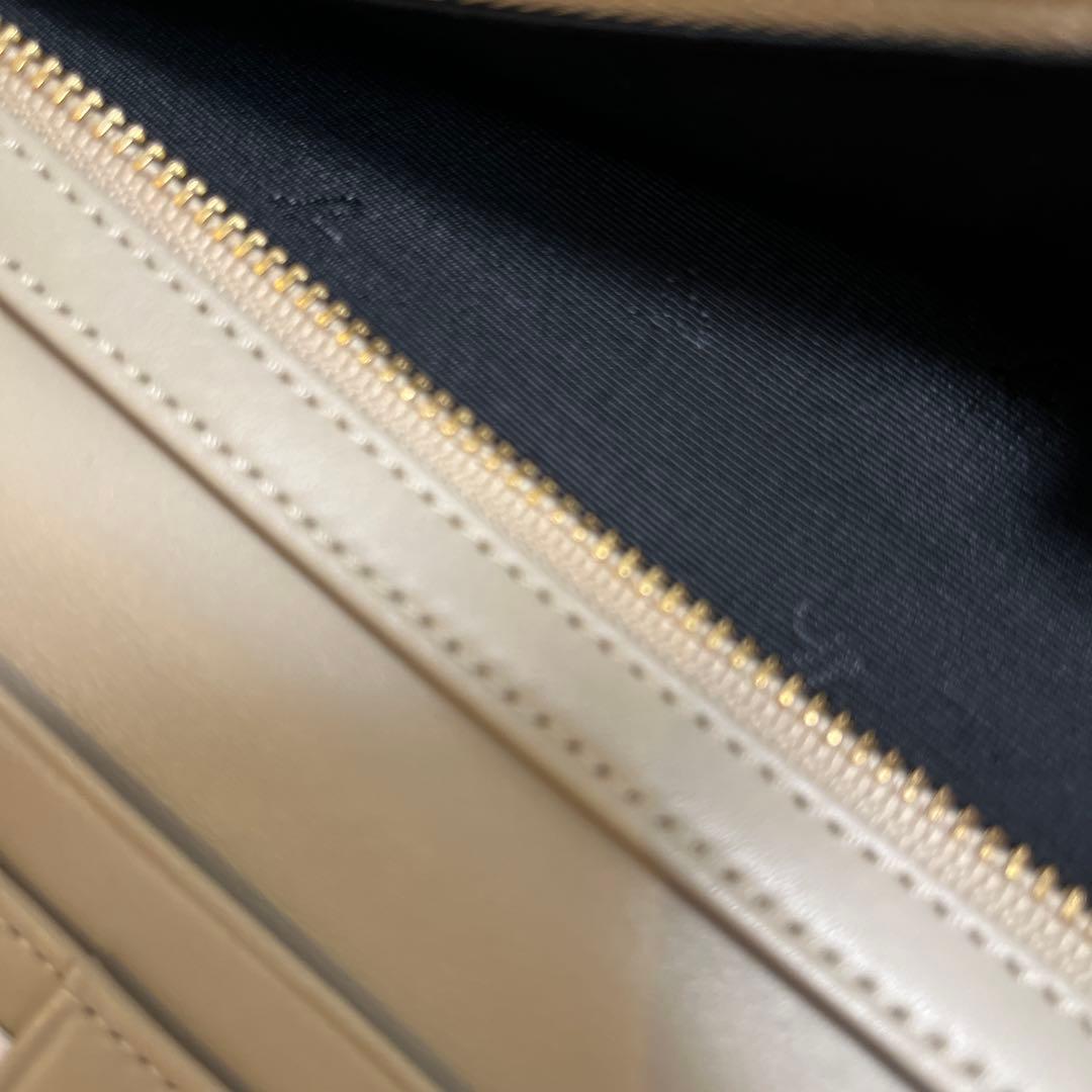 【新品未使用】agnès b. ベージュ 二つ折り財布　カードケース