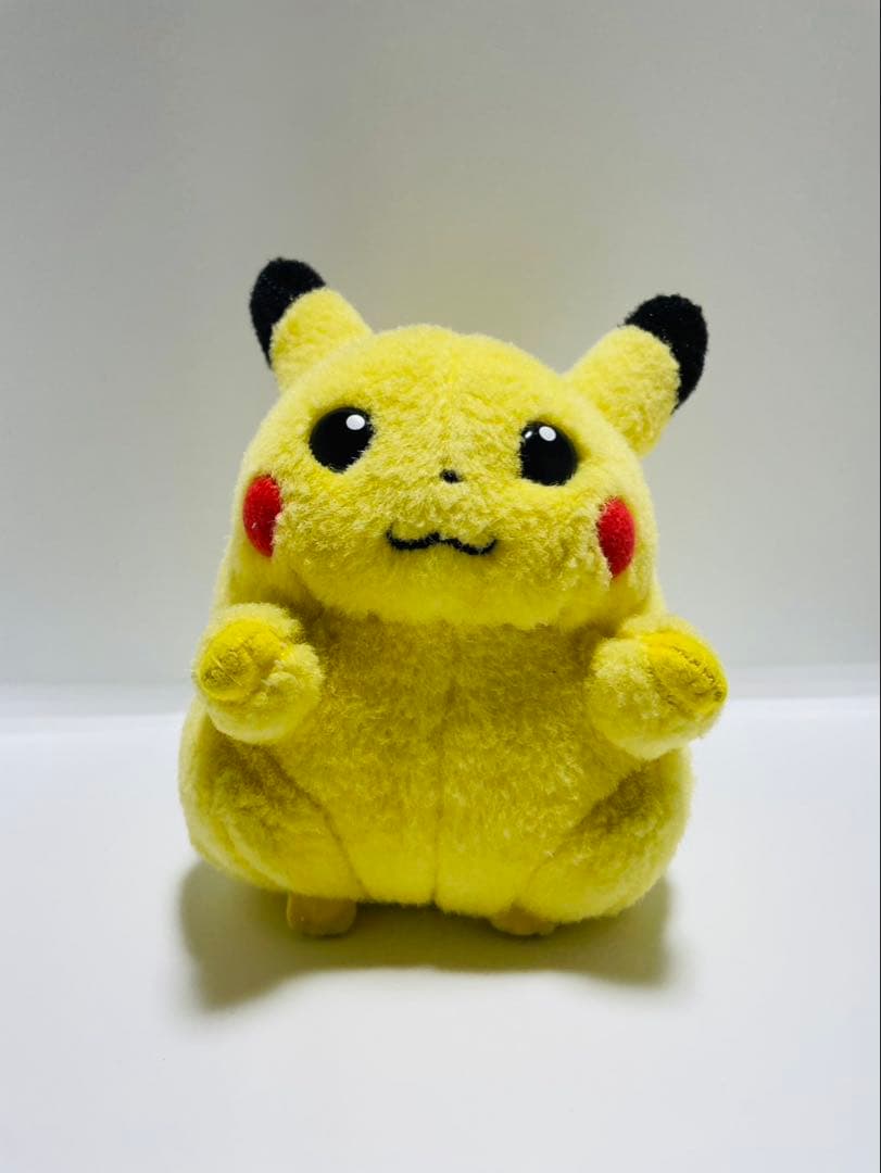初代　ピカチュウ　ぬいぐるみ　TOMY