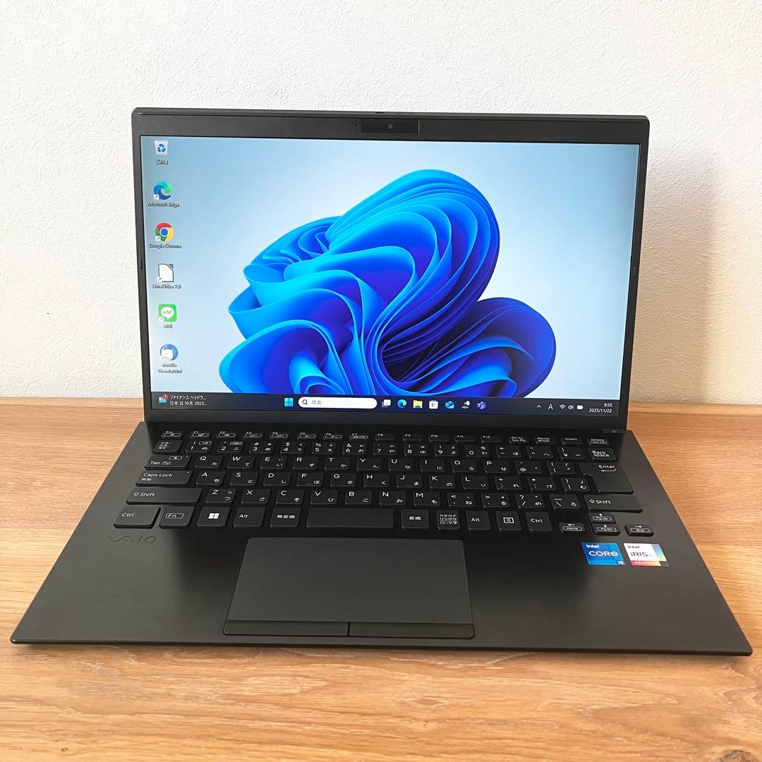バッテリー良好/軽量/VAIO/SSD/Windows11/黒/ノートパソコン