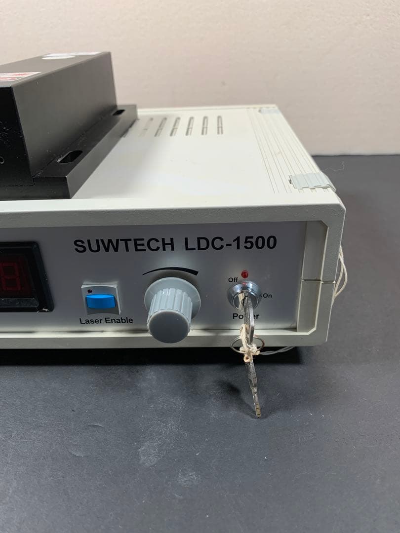 DPSSレーザーシステム　（473 nm)