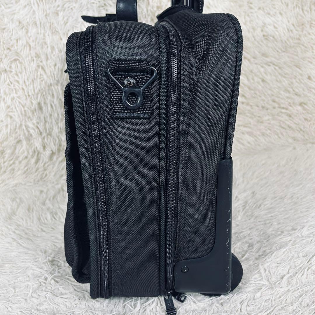 良品　TUMI　Alpha　ビジネスバッグ　キャリーケース　大容量　パソコン収納