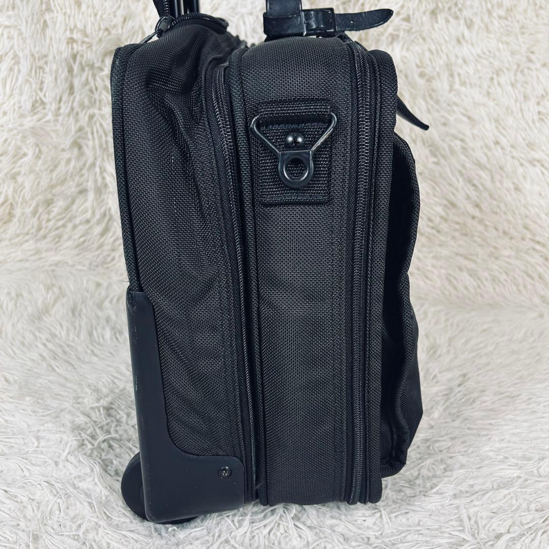 良品　TUMI　Alpha　ビジネスバッグ　キャリーケース　大容量　パソコン収納