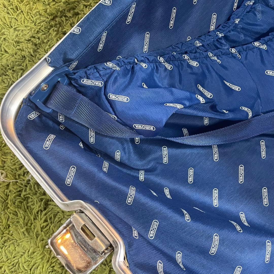 【リモワ】RIMOWA 希少　トパーズ　スーツケース　二輪使用　青ロゴ！