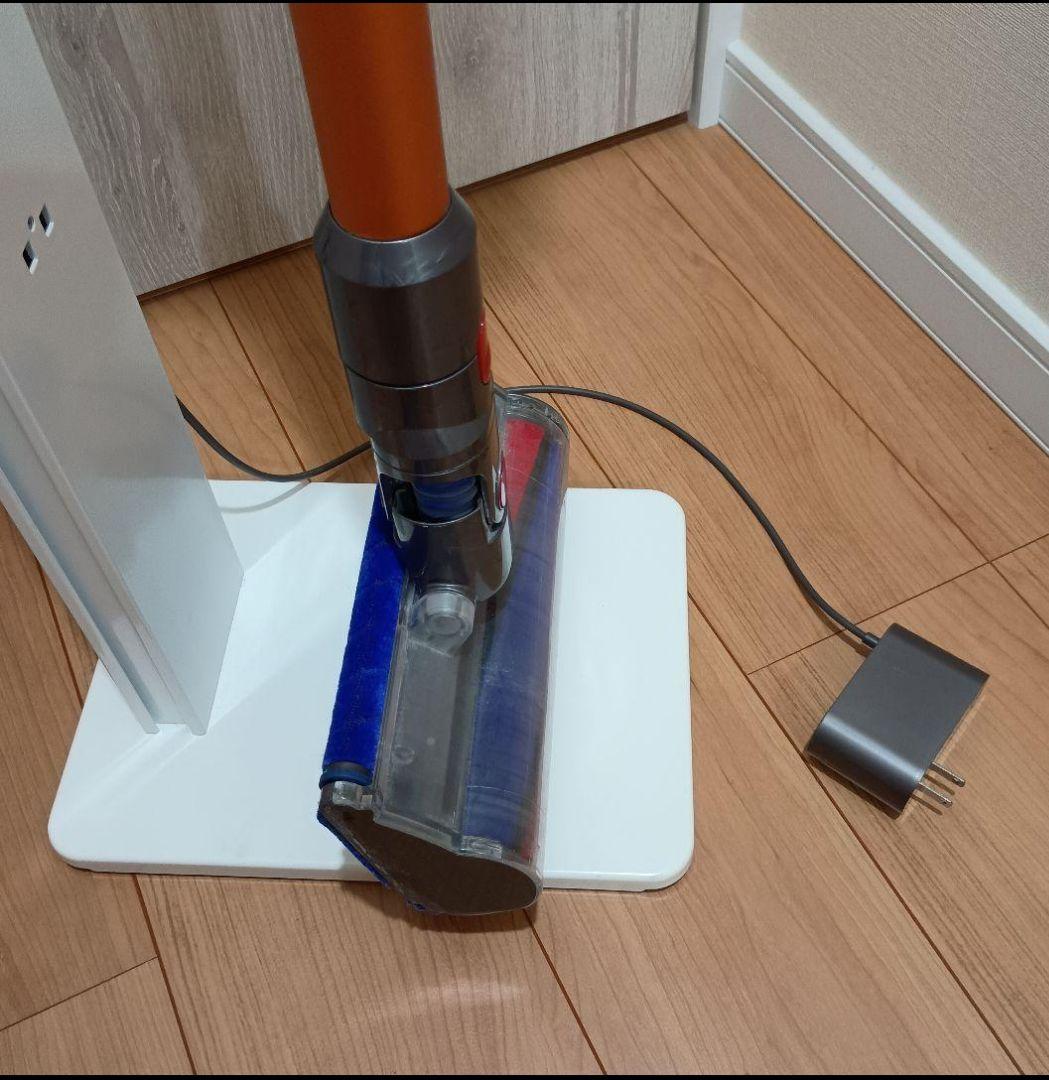 Dyson V10 コードレススティッククリーナー 本体・付属品・説明書付き