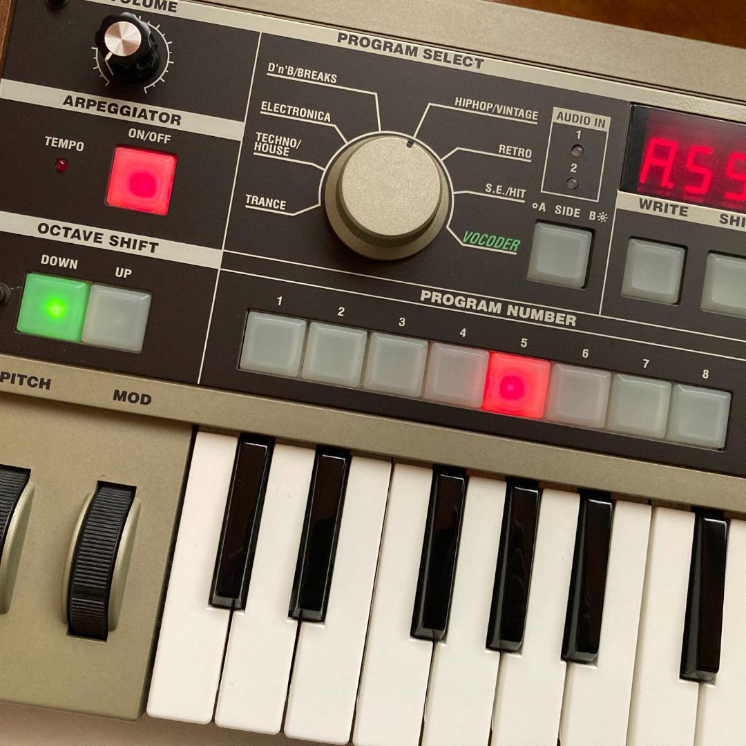 ※きんぴら　microKORG　純正アダプター・グースネックマイク付属