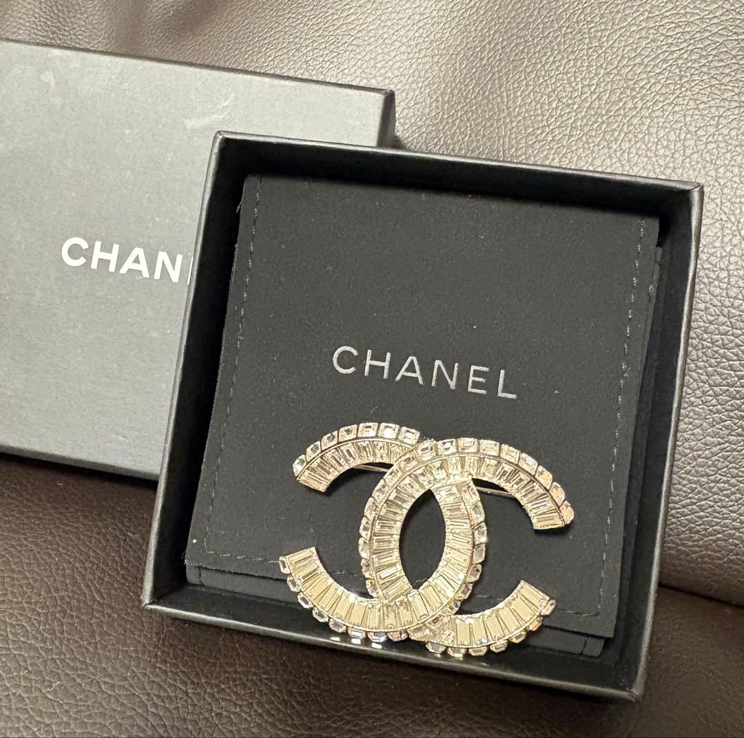 CHANEL ダブルCロゴ ブローチ