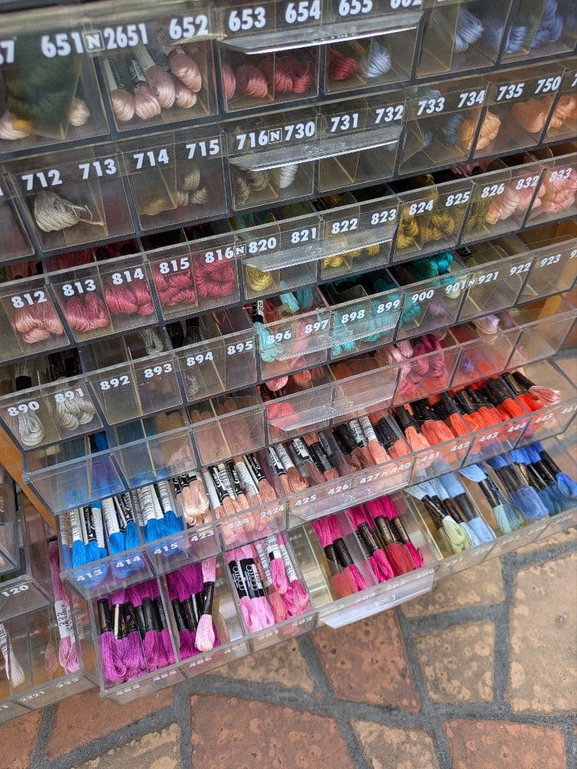 Cosmo 収納 什器 収納棚 店舗用什器 刺繍 刺繍糸 レトロ