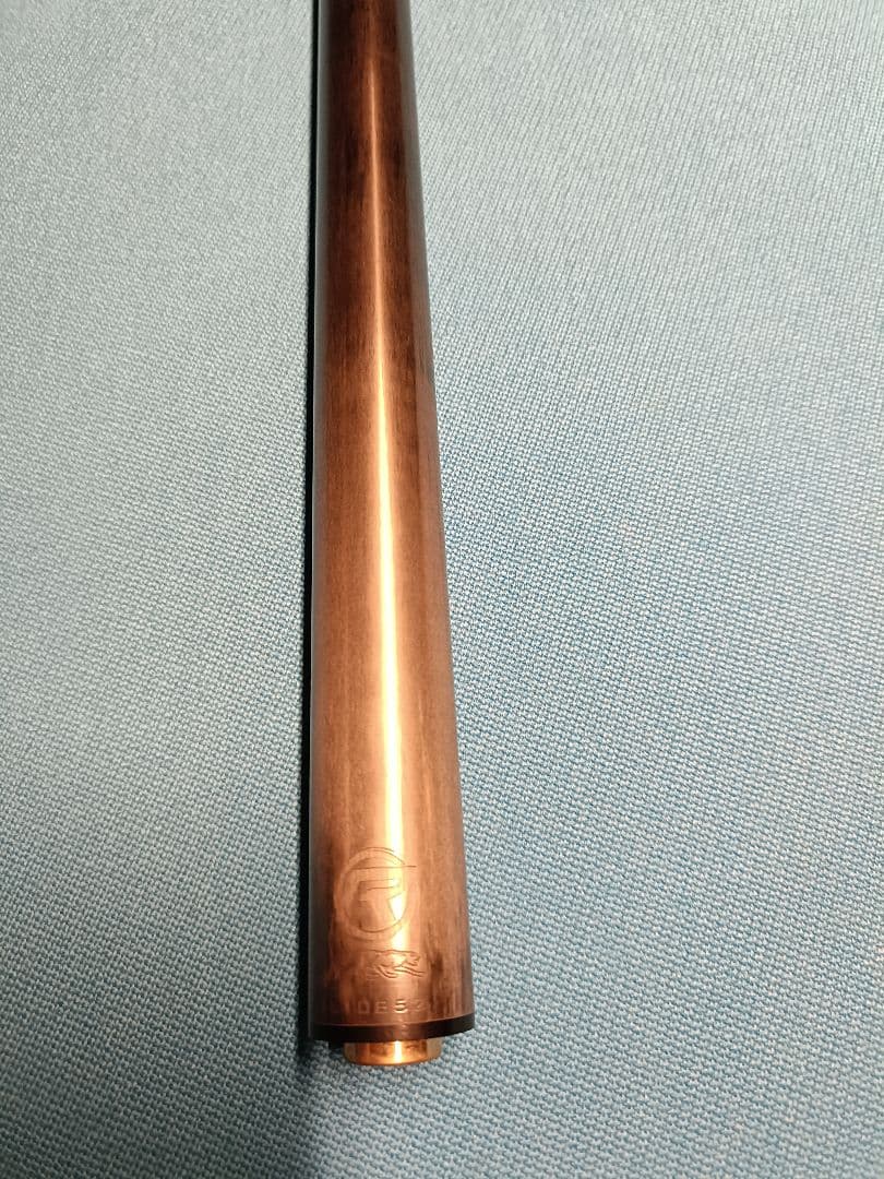 【年内価格】Revo 12.4 ユニロック プレデター