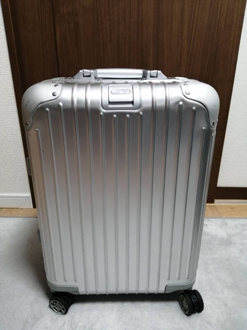RIMOWA TOPAS 3２Ｌマルチホイール 機内持ち込み可能 廃盤品