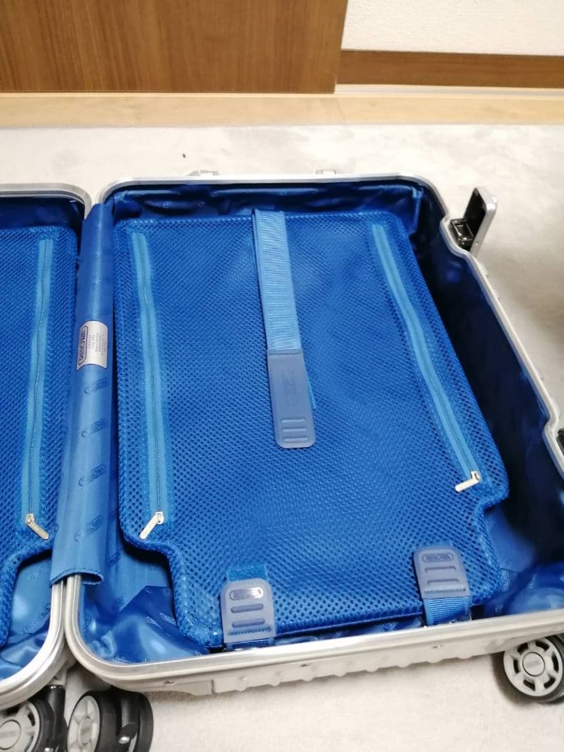 RIMOWA TOPAS 3２Ｌマルチホイール 機内持ち込み可能 廃盤品