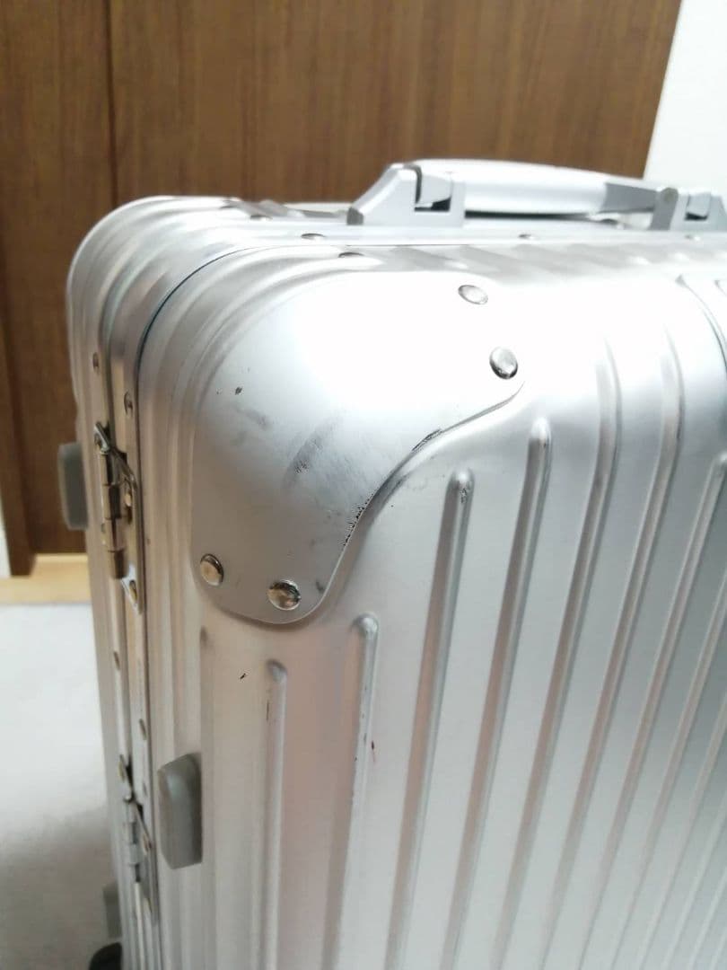 RIMOWA TOPAS 3２Ｌマルチホイール 機内持ち込み可能 廃盤品
