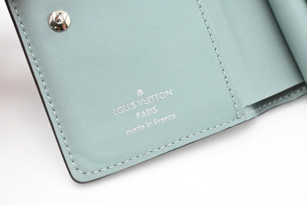 【極美品】Louis Vuitton 　ヴィトン　マヒナ　ポルトフォイユ・クレア