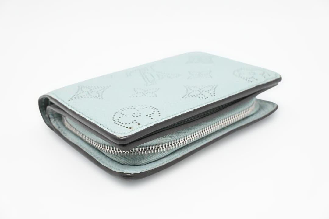 【極美品】Louis Vuitton 　ヴィトン　マヒナ　ポルトフォイユ・クレア