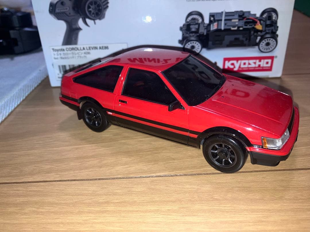 ミニッツ AWD トヨタ カローラレビン AE86 レッド/ブラック
