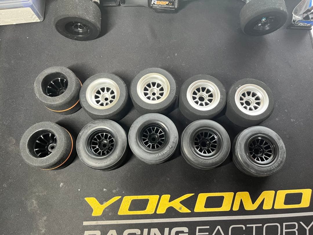 タミヤ　f104 メカあり　スポンジタイヤフルで付属