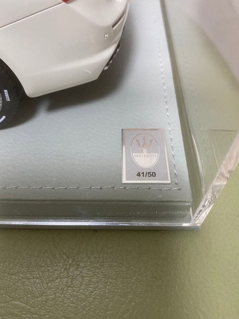 マセラティ　ギブリ　ミニカー