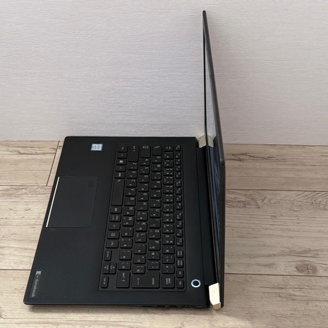 第8世代CPU 13.3型ノートPC Dynabook U63DN Win11