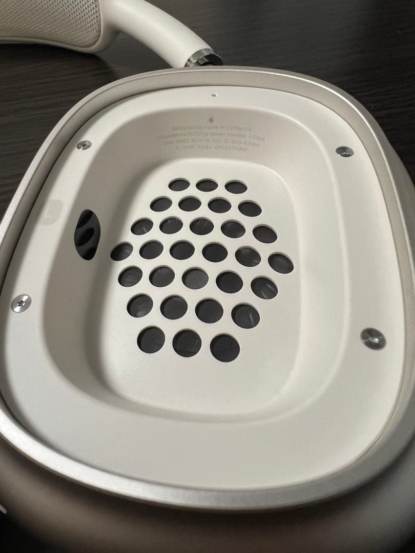 AirPods Max スターライト