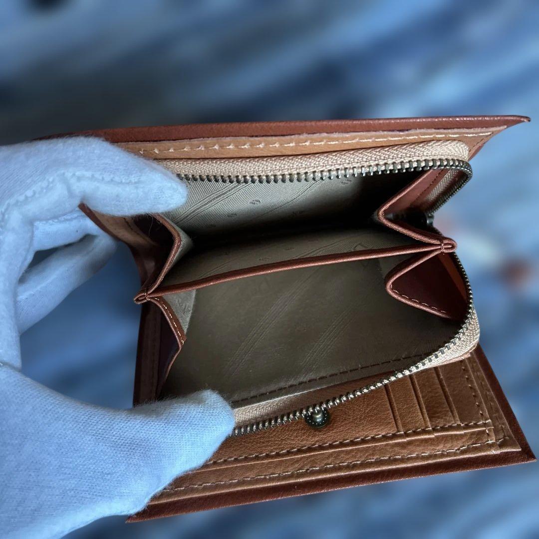 新品Dakota ブラウン 二つ折り牛革財布お勧め