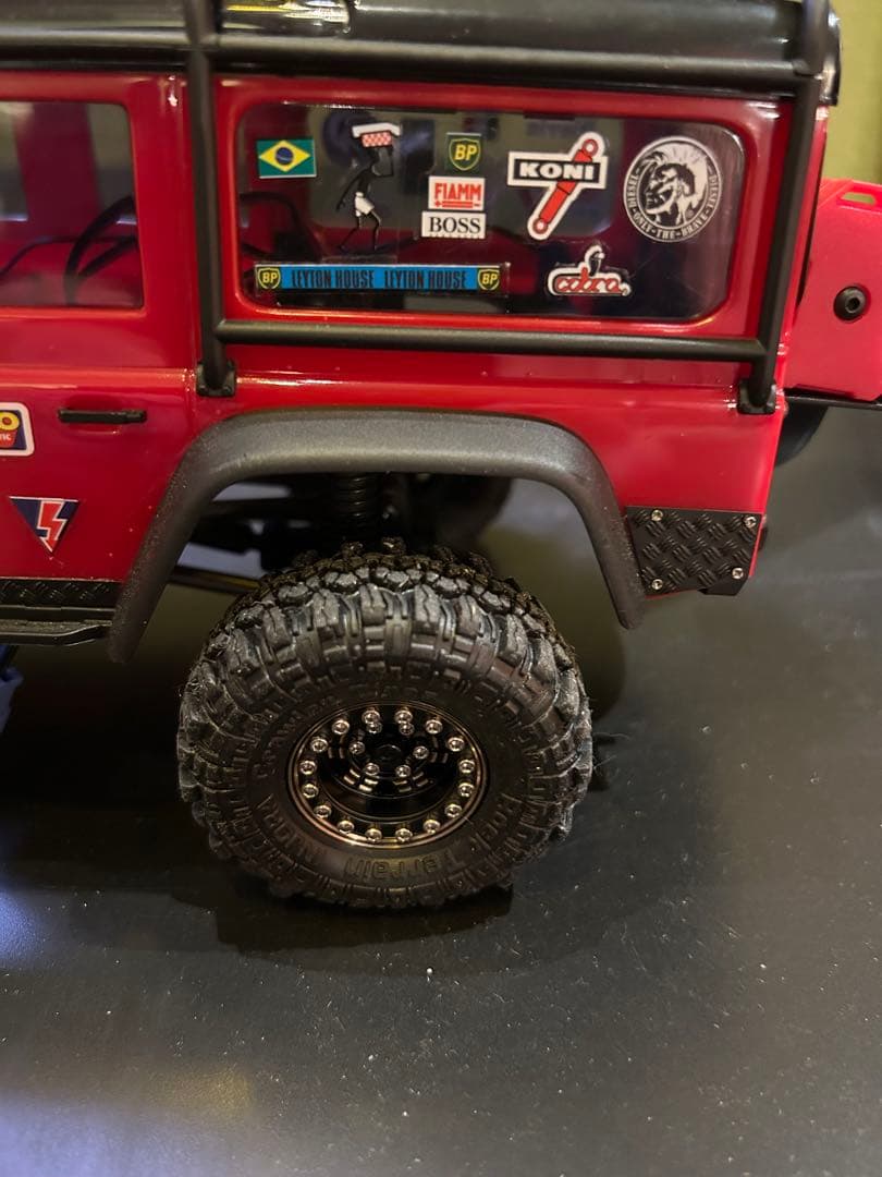 TRX4M Land Rover Defender レッド