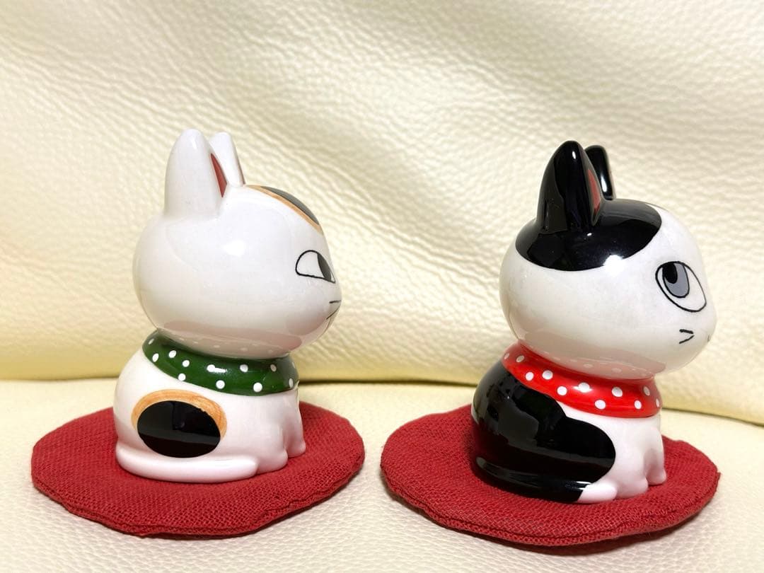 【激レア】 Shinzi Kato 陶器大きな鈴を持つ招き猫2体（美品）