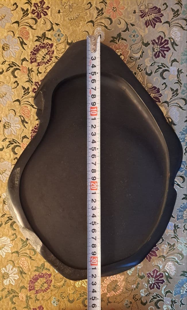 【雨畑真石】大型(30cm超)硯　秀峰作