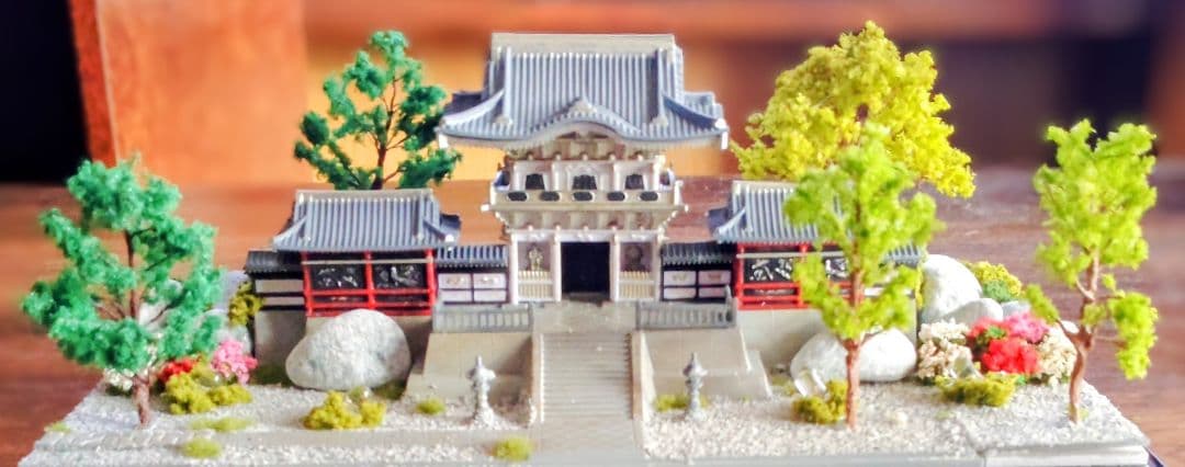 日光東照宮陽明門ケース付きジオラマ模型