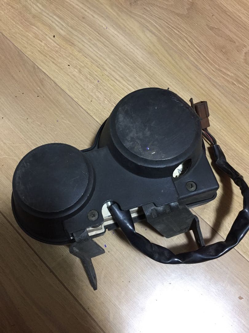 カワサキ　GPZ400F 550F ゼファー400 純正メーター　当時物　旧車