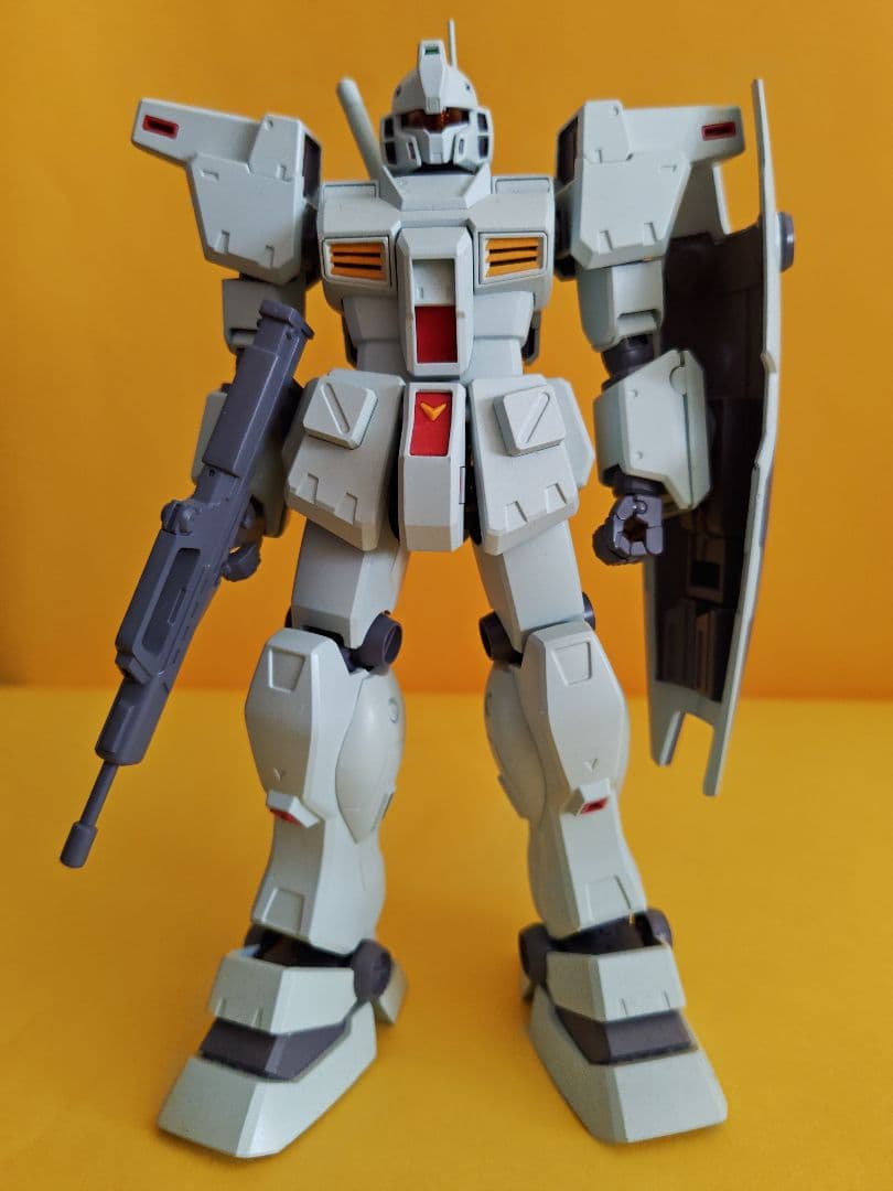 MG　RGM-79N ジム・カスタム　塗装済完成品