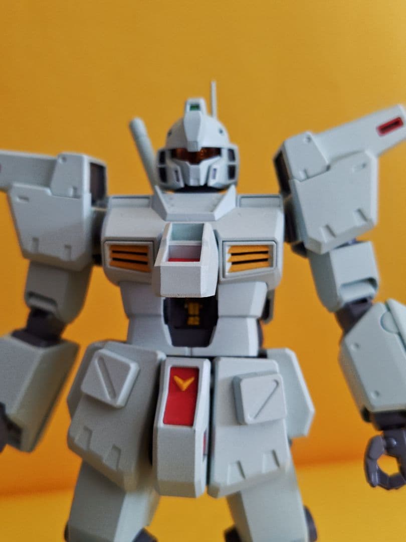 MG　RGM-79N ジム・カスタム　塗装済完成品