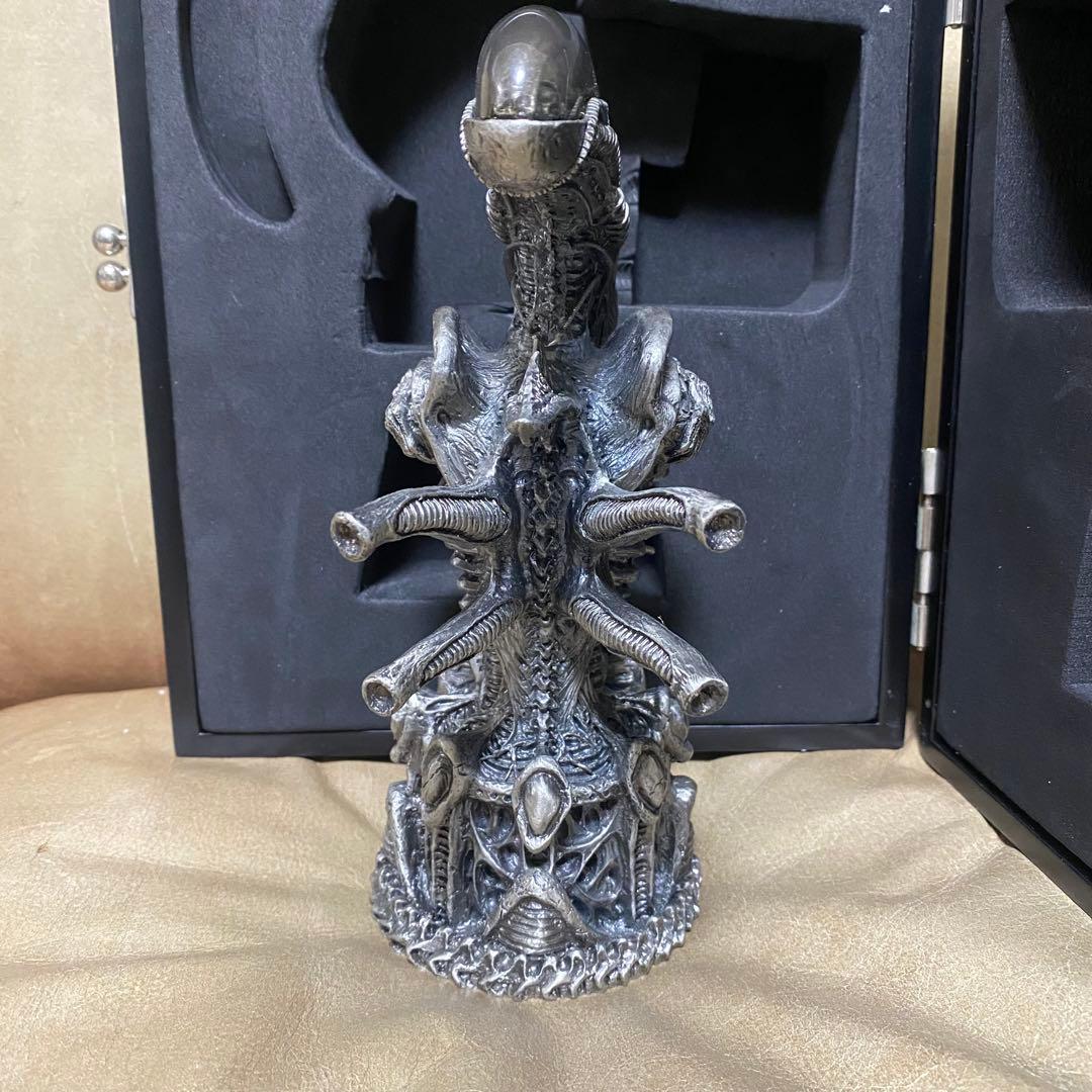 エイリアン スタチュー ピューター製